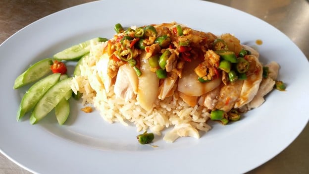 เมนูของร้าน ข้าวมันไก่นายลิ่มซัง นาวง สาขา นาวงประชาพัฒนา