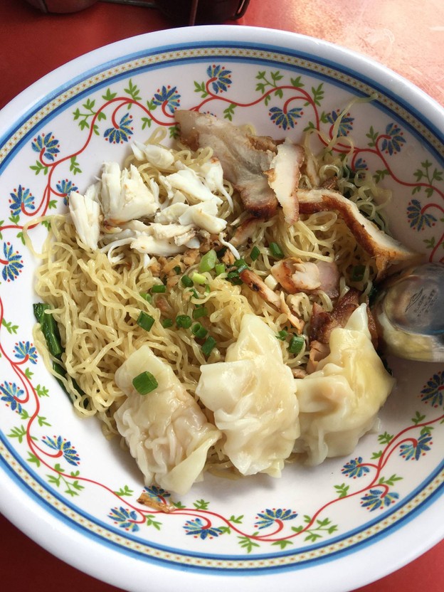 เส็งบะหมี่ปู เกี๊ยวกุ้ง แปลงนาม