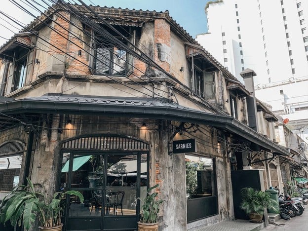 Sarnies Bangkok Charoen Krung 44