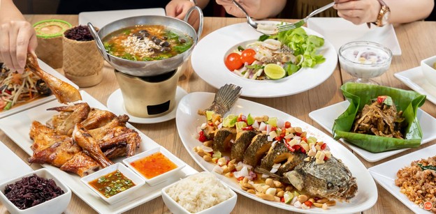 นิตยาไก่ย่าง สวนเพลิน มาร์เก็ต