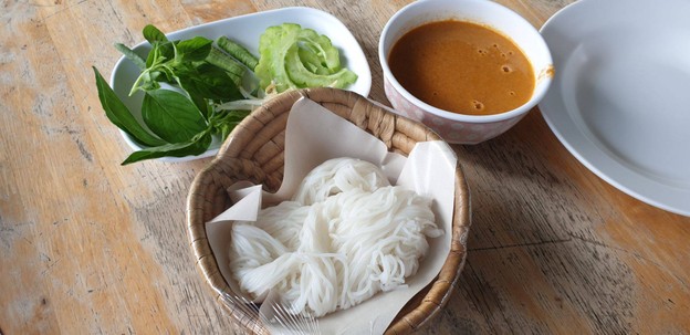 เมนูของร้าน คุณอ๋อย ขนมจีนน้ำยาปู ศรีราชา