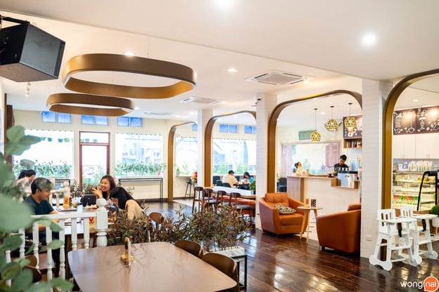 Muangsombut Cafe เมืองสมบัติ คาเฟ่
