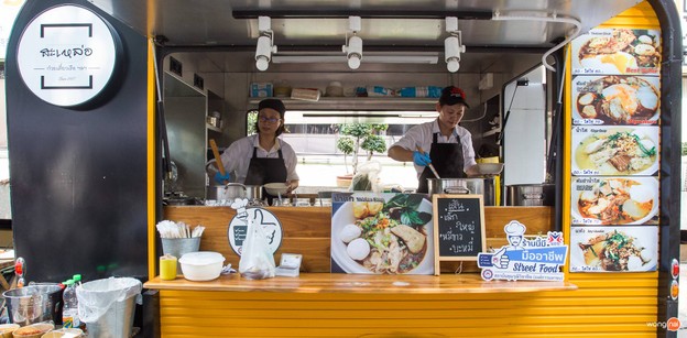 หน้าร้าน สะเหล่อ ก๋วยเตี๋ยวเรือ