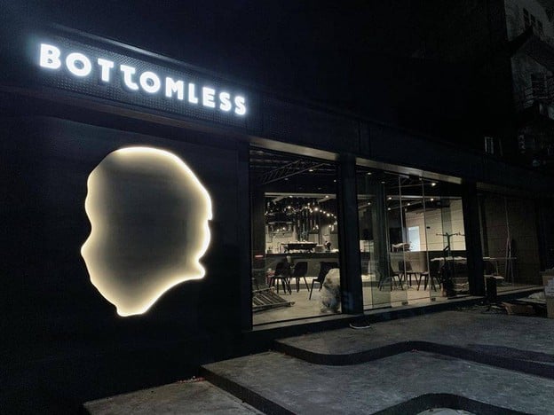 บอททอมเลส BOTTOMLESS - Flagship Store (Nonthaburi)