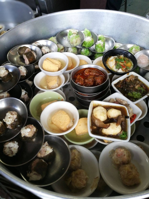 บุญรัตน์ติ่มซำ ดิลกอุทิศ