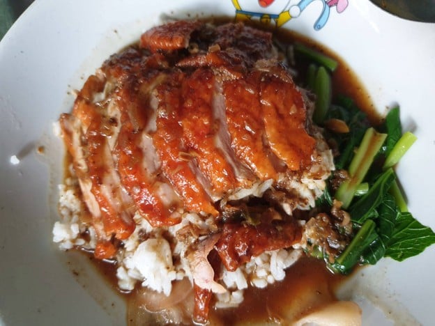 ก๋วยเตี๋ยวเป็ดย่างบางลำภู เจ้าเก่า