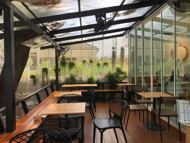 ว่าง Cafe' & Bistro ปัตตานี