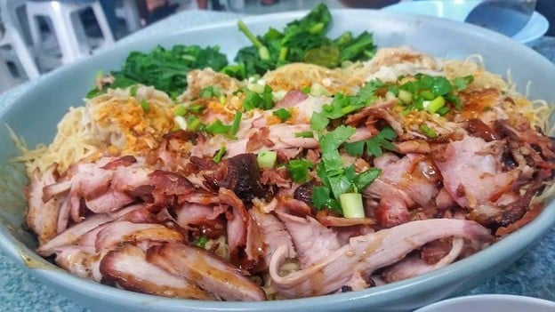 บะหมี่ช้างน้อย @ชลบุรี