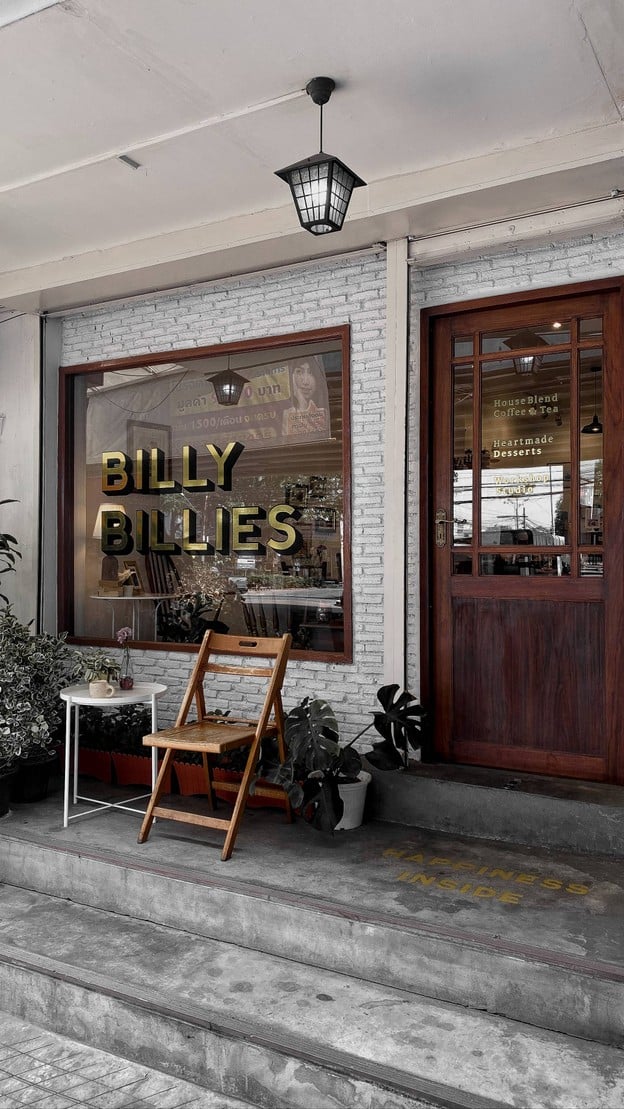 Billybillies Cafe and  Workshop Studio บีทีเอส แบริ่ง