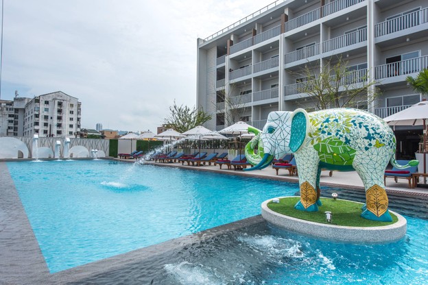 Ramada by Wyndham Phuket Deevana
