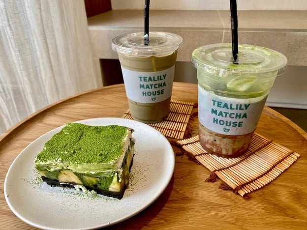 เมนูของร้าน Tealily Cafe (ทีลิลี่คาเฟ่) เอกมัย 12  เอกมัย