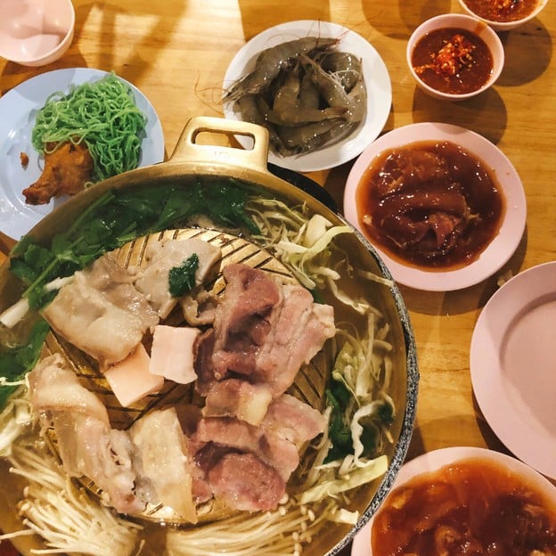 เมนูของร้าน จ๊อบแจ๊บ บุฟเฟ่ต์หมูกระทะทอง