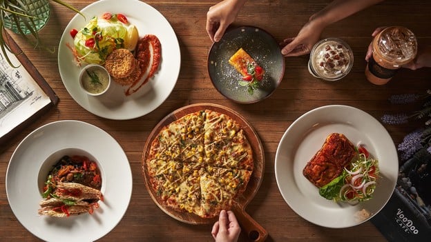  [รีวิว] “Voodoo Cafe” ร้านอาหารฮาลาลฟิวชั่นในสวนยุโรป สวยดั่งมนต์สะกด