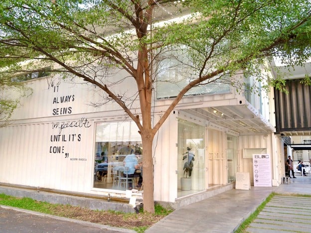 THINK CAFE & EATERY เดอะบล๊อค ราชพฤกษ์