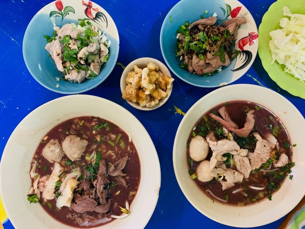 ก๋วยเตี๋ยวเรือธารา เชียงใหม่ (Chiang Mai)