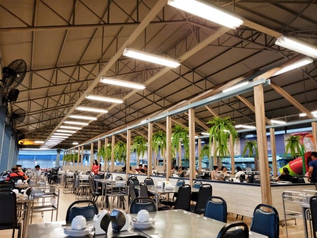 บรรยากาศ หัวปลาช่องนนทรี พระราม 3