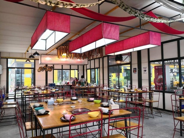 บรรยากาศ ร้านนายหมาทะเลมีชีวิต ร้านนายหมาทะเลมีชีวิต