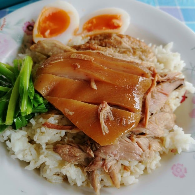 เมนูของร้าน เจ๊หนึ่งข้าวขาหมูบุฟเฟ่ต์