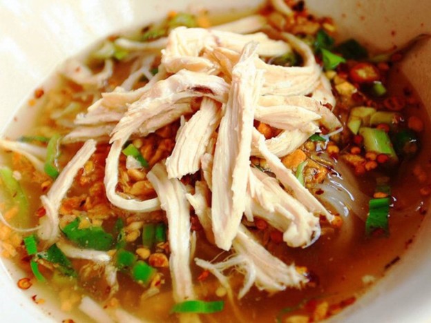 ก๋วยเตี๋ยวลอยฟ้า นายดำ เสนา สาขา2