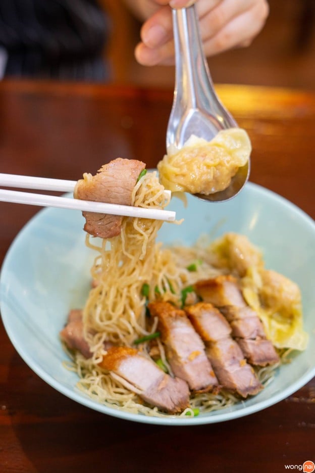 เมนูของร้าน บะหมี่คนแซ่ลี ทองหล่อ