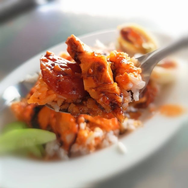 เมนูของร้าน สุณีข้าวหมูแดง ตลาดพลู -
