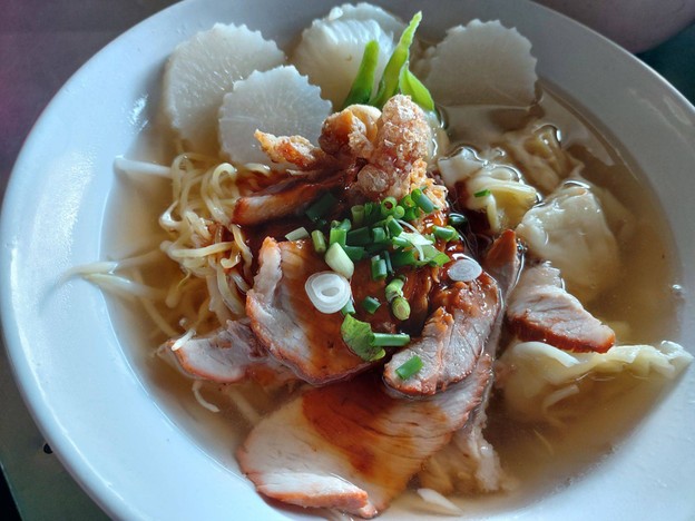 เมนูของร้าน วันเพ็ญ ก๋วยเตี๋ยวสุโขทัยโบราณ