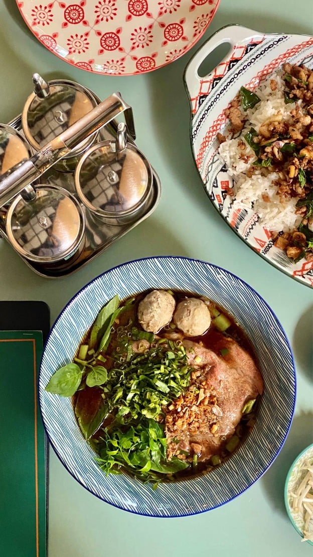 บุญปาก - Boonpak Groove, Central World