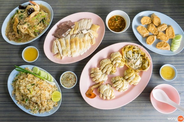 เมนูของร้าน ภัตตาคารผ่านฟ้า