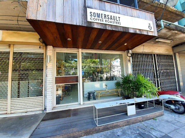 หน้าร้าน Somersault Coffee Roaster พระราม3 สาธุประดิษฐ์