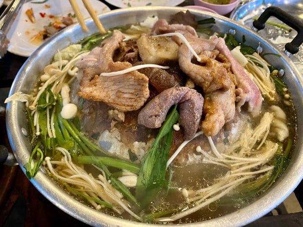 คำปลิว บุฟเฟ่ต์ (นั่งชิวบุฟเฟ่ต์ ร้านเดียวกันค่ะ)