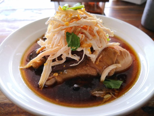 ก๋วยเตี๋ยวไก่มะระ หัวหินซอย51