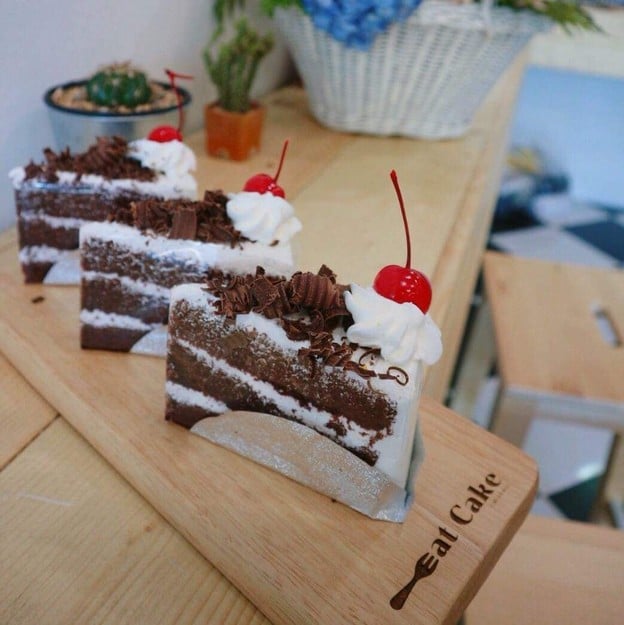 Eat Cake เมืองสระบุรี