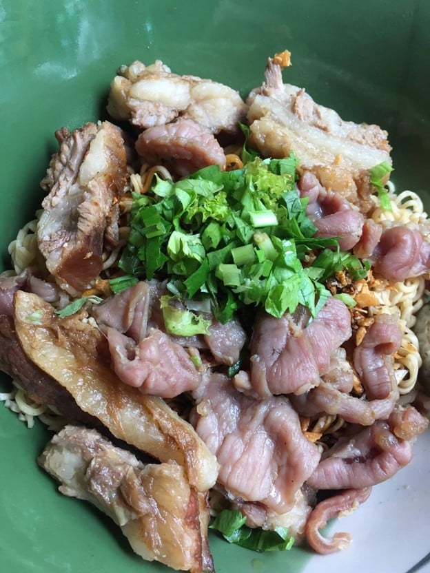 ก๋วยเตี๋ยวเนื้อ นายใช้ (บ้านแพน)