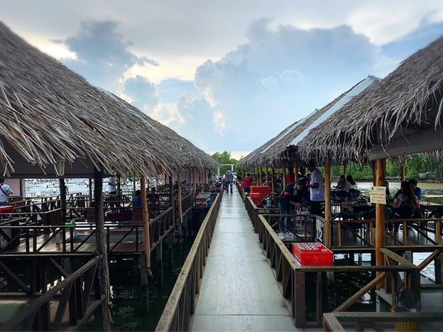 บรรยากาศ ครัวโบราณ บันเทิง