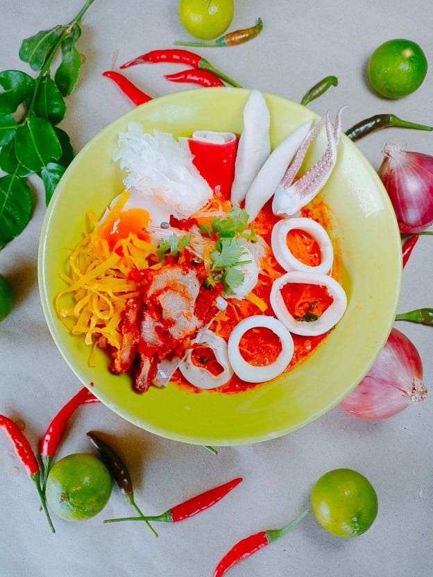 เมนูของร้าน ร้านโต๊ะเส้น หน้าเทคโน