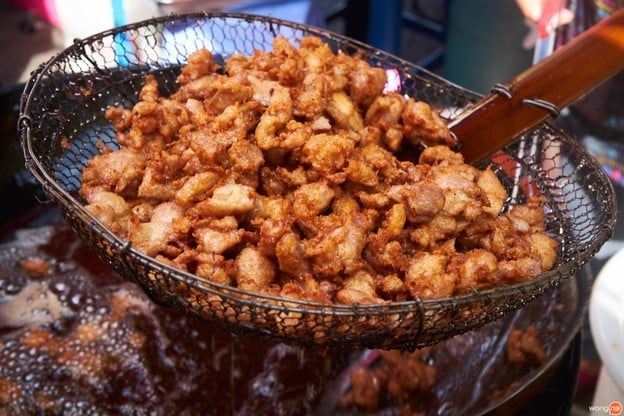 ไก่ทอดเจ๊ภัทร บิ๊กซีเเวทคหะพระราม2ตลาดกรีนเวลท