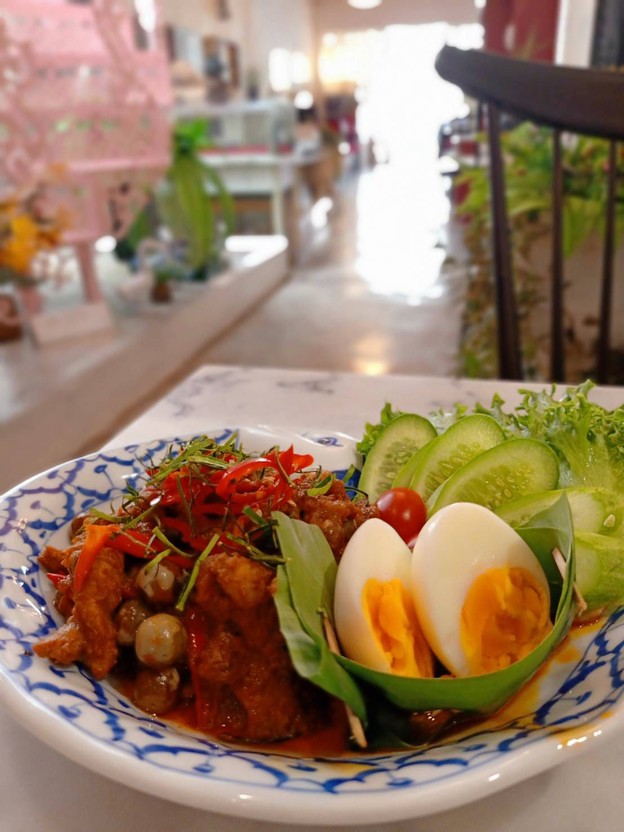เมนูของร้าน 168 Cafe and restaurant 168 คาเฟ่ แอนด์เรสเตอรองท์