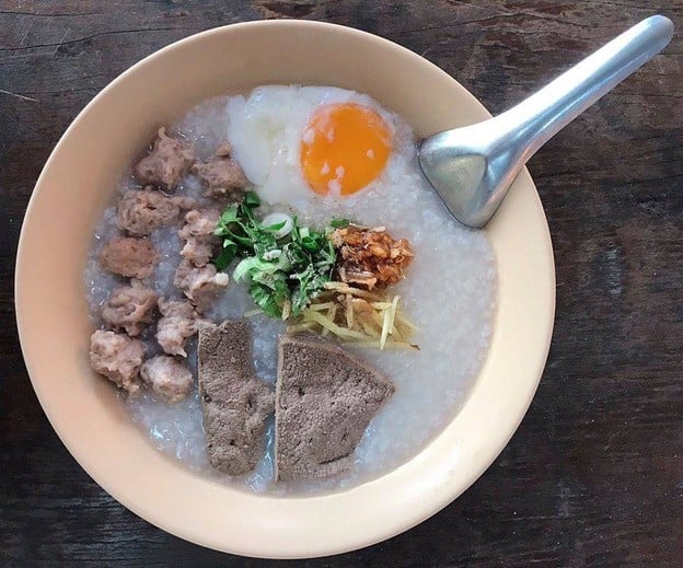 เมนูของร้าน ริมน้ำ อิ่มอร่อย