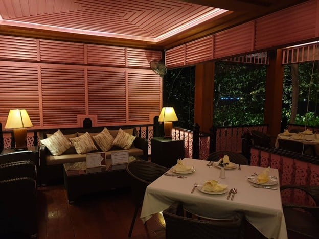 บรรยากาศ บ้านริมผา