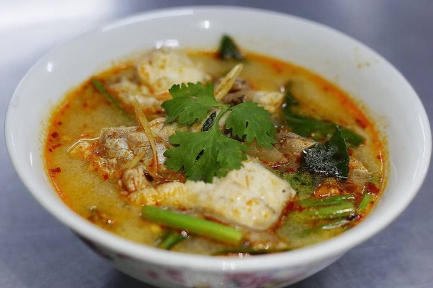 เมนูของร้าน ข้าวต้มปลาชลบุรี