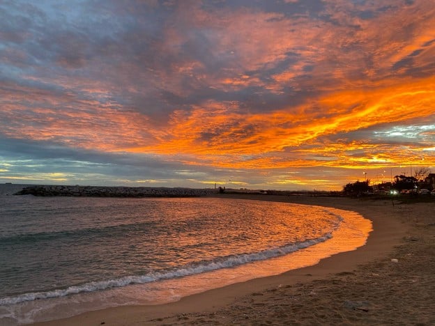 หาดแสงจันทร์