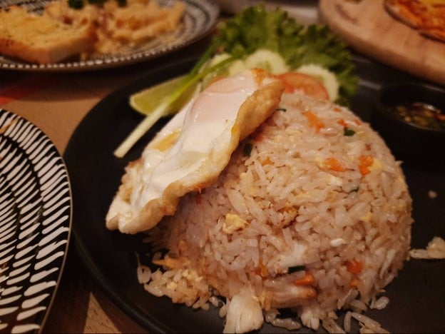 เมนูของร้าน Rakhang Thai Bistro and Bar