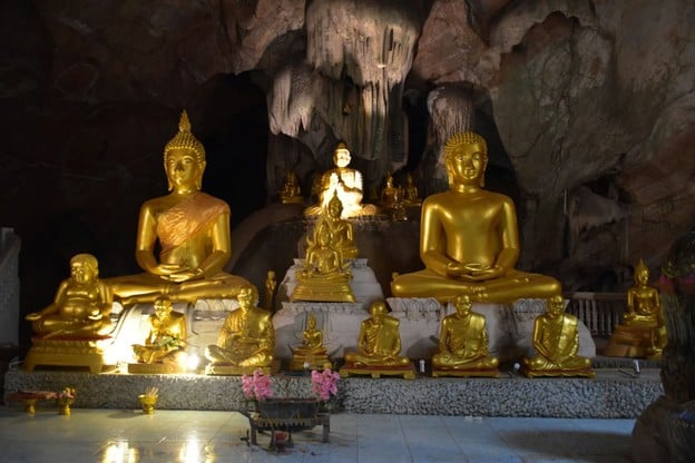 วัดพระพุทธบาทถ้ำป่าไผ่