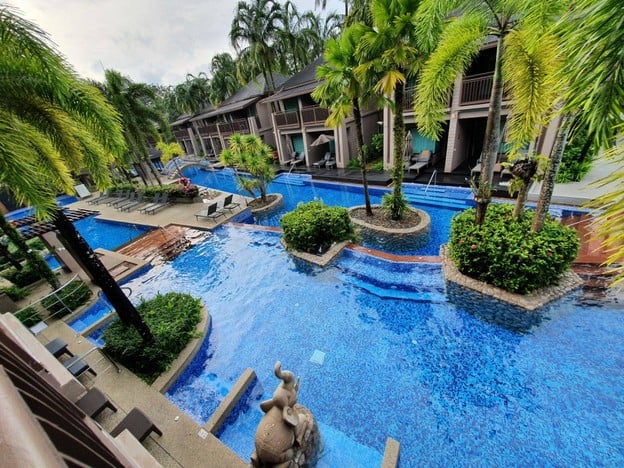 โรงแรมลาฟลอร่า