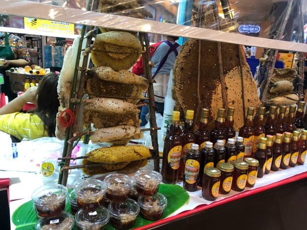ร้านแตงไทยน้ำผึ้งป่า