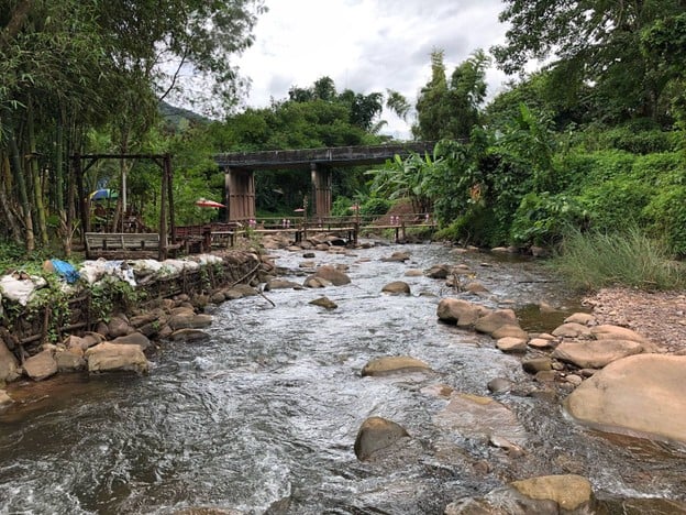 หัวสะพาน