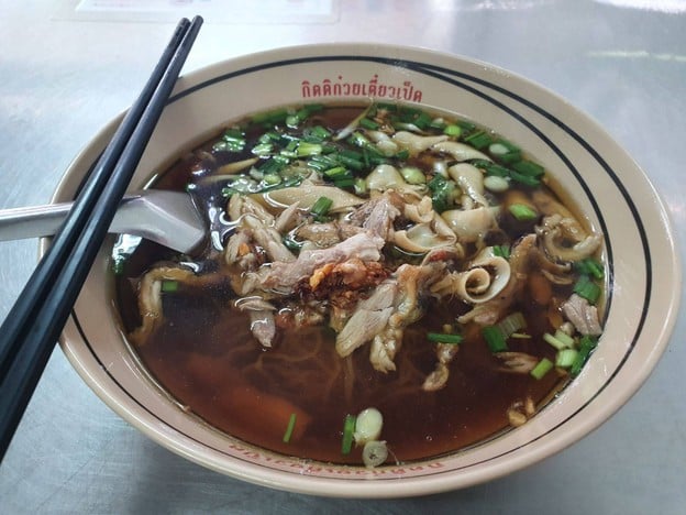 กิตติก๋วยเตี๋ยวเป็ด เซนต์หลุยส์ (ซอยจันทน์ 18/7)