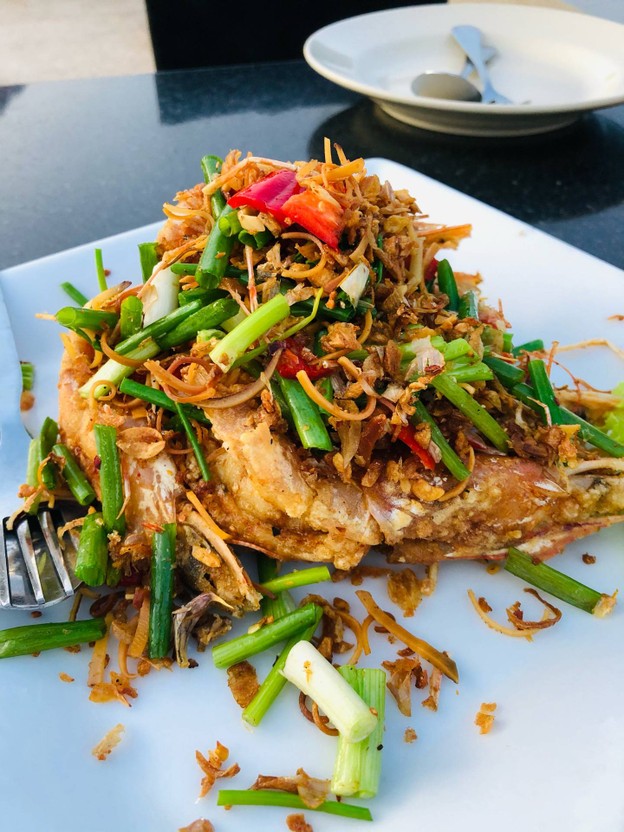เมนูของร้าน สุภัทรา บาย เดอะ ซี