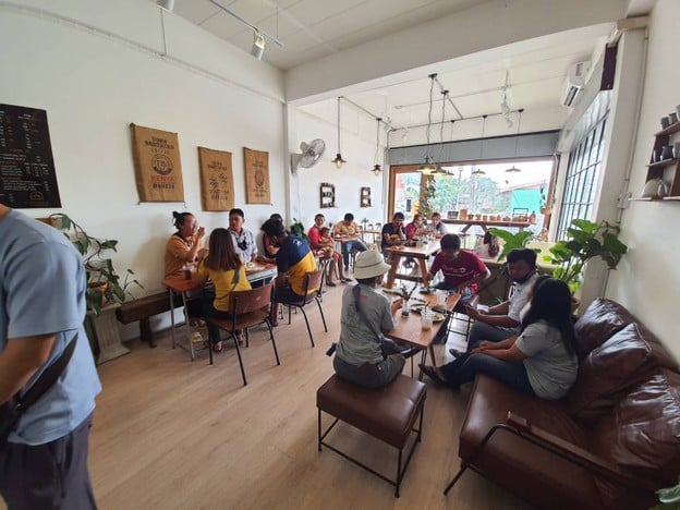 Flare Coffee ถนนโสภณ ซอย 9 (มาบตาพุด)