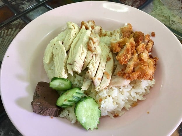 ข้าวมันไก่ไหหลำสันป่าตอง